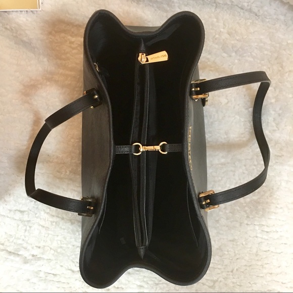 ❌SOLD❌Michael Kors Large Jet Set Handbag NWT - Picture 3 of 8